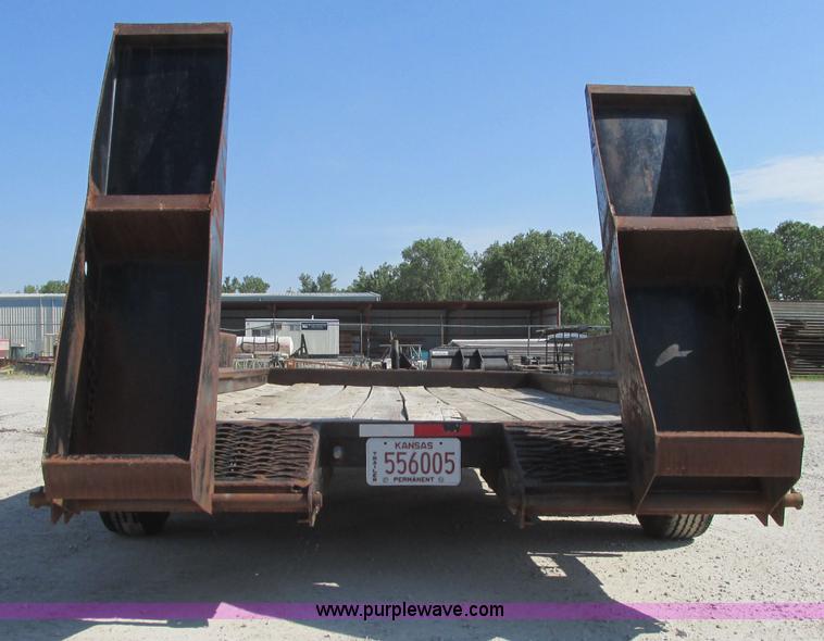 image for item I3490 1985 Belshe equipment trailer