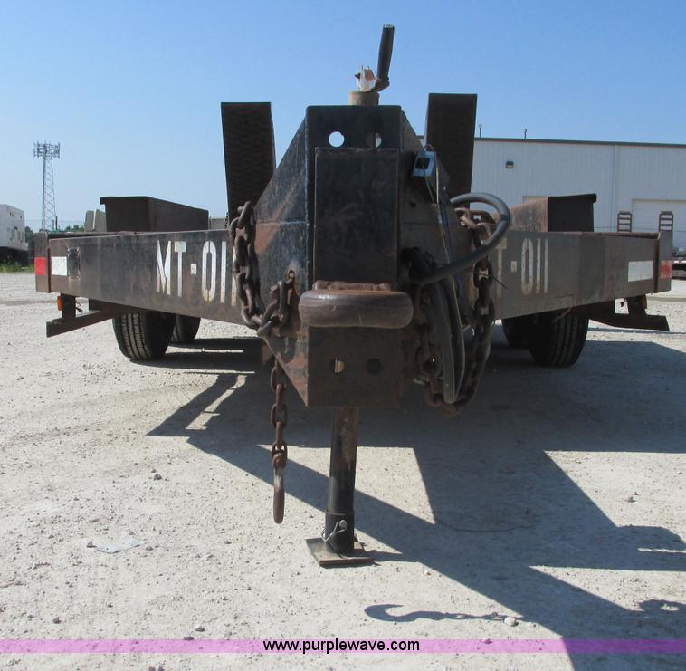 image for item I3490 1985 Belshe equipment trailer