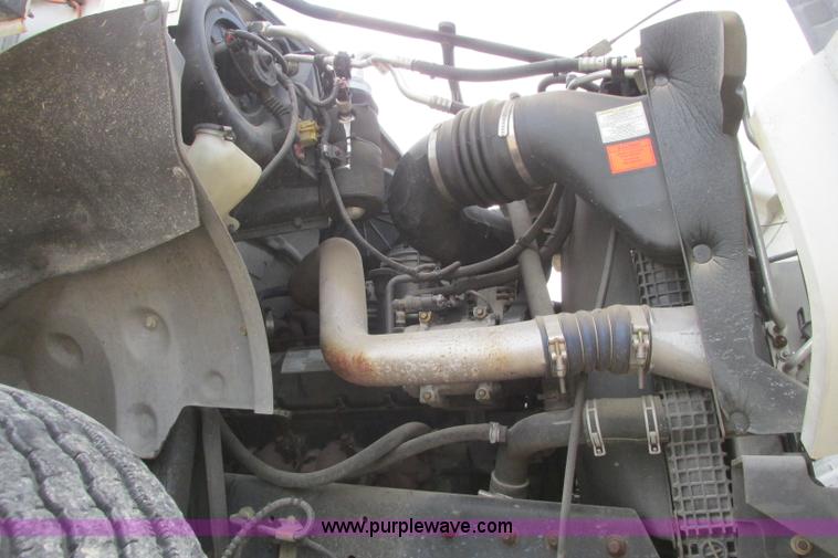 image for item I3500 2000 Ford F650 Super Duty XL Crew Cab service truck with crane