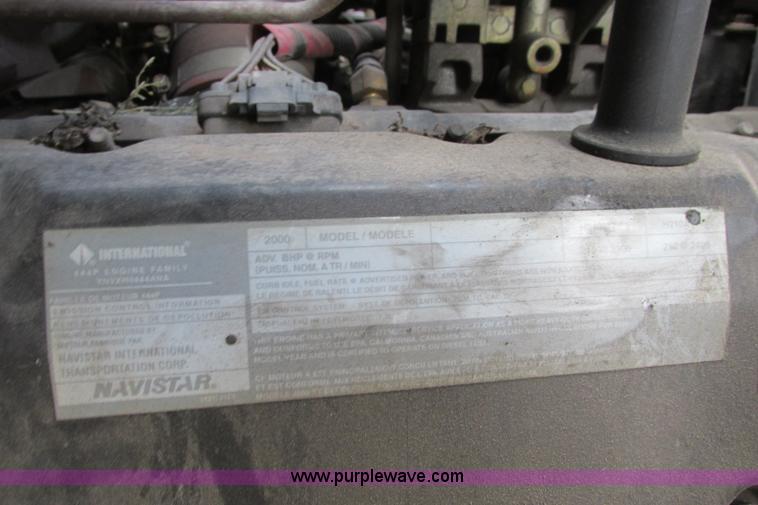 image for item I3500 2000 Ford F650 Super Duty XL Crew Cab service truck with crane