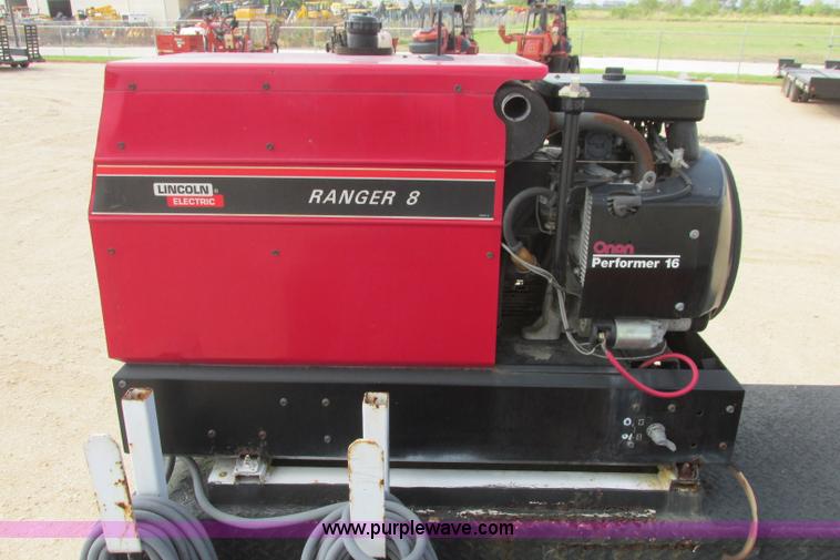 image for item I3500 2000 Ford F650 Super Duty XL Crew Cab service truck with crane