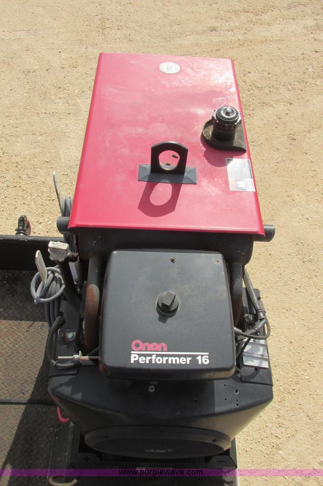 image for item I3500 2000 Ford F650 Super Duty XL Crew Cab service truck with crane