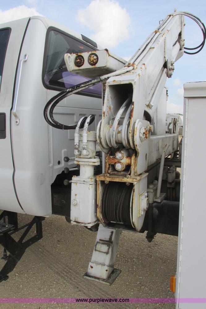 image for item I3500 2000 Ford F650 Super Duty XL Crew Cab service truck with crane
