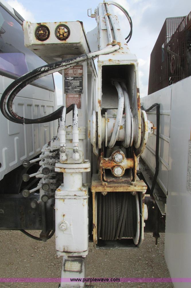 image for item I3500 2000 Ford F650 Super Duty XL Crew Cab service truck with crane