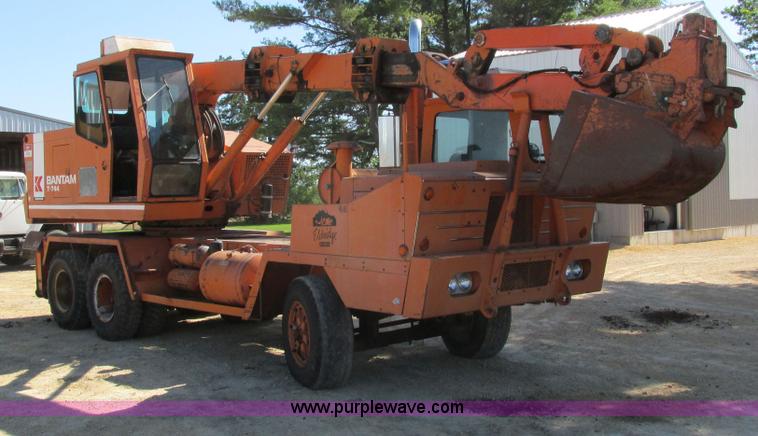 image for item I4160 1982 Koehring 424 rubber tire excavator