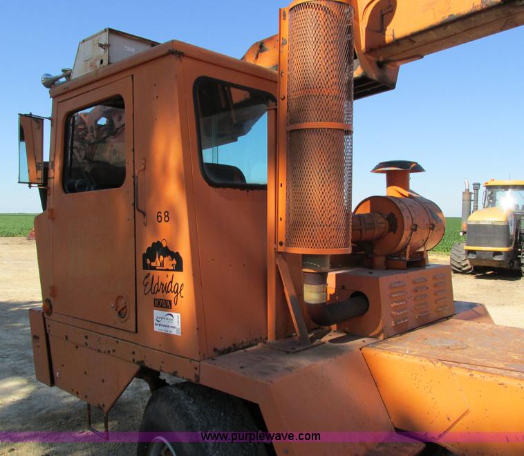 image for item I4160 1982 Koehring 424 rubber tire excavator