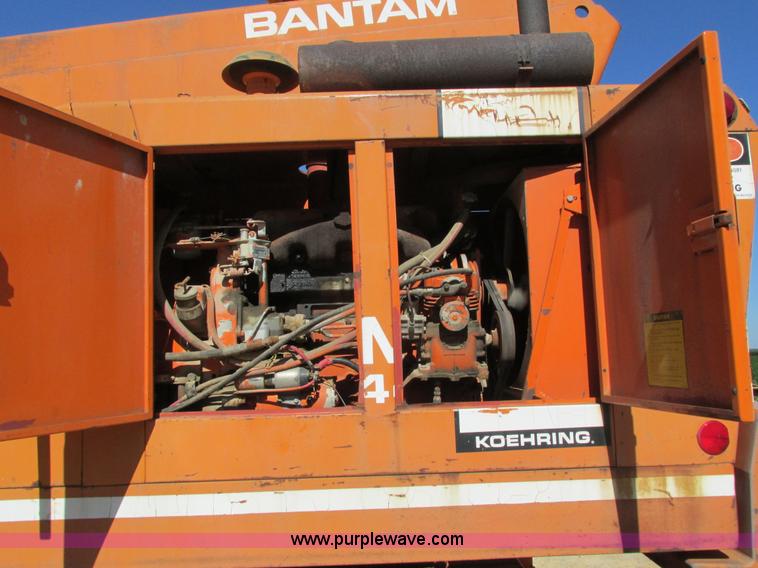 image for item I4160 1982 Koehring 424 rubber tire excavator