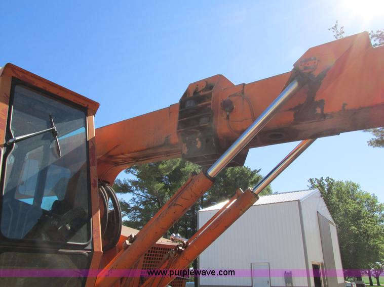 image for item I4160 1982 Koehring 424 rubber tire excavator