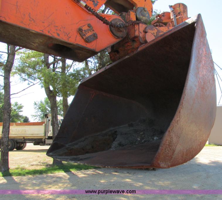 image for item I4160 1982 Koehring 424 rubber tire excavator