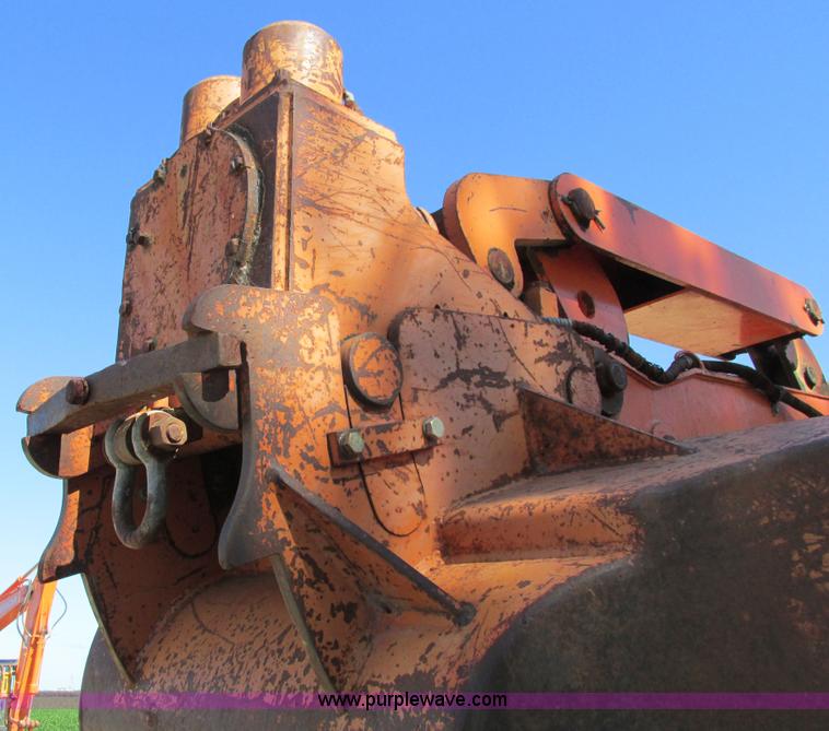 image for item I4160 1982 Koehring 424 rubber tire excavator