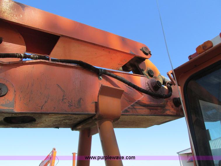 image for item I4160 1982 Koehring 424 rubber tire excavator