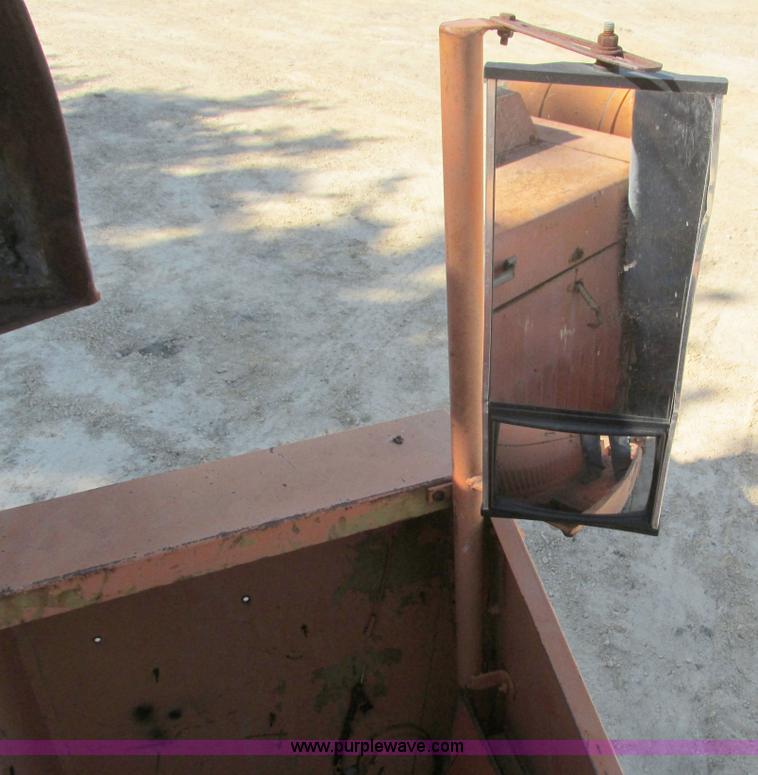 image for item I4160 1982 Koehring 424 rubber tire excavator