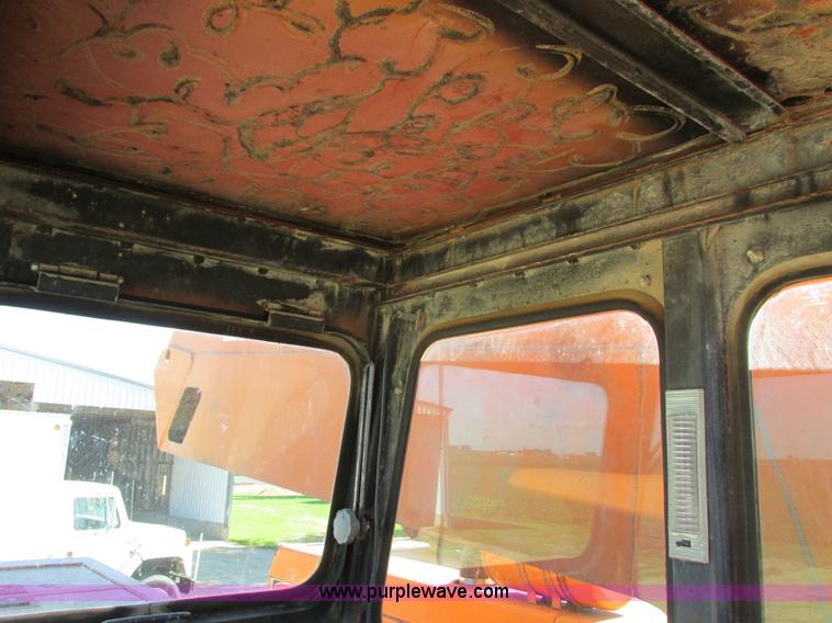 image for item I4160 1982 Koehring 424 rubber tire excavator