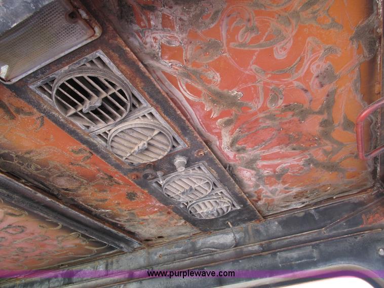 image for item I4160 1982 Koehring 424 rubber tire excavator