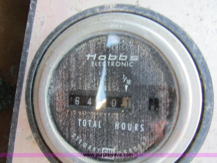 image for item I4160 1982 Koehring 424 rubber tire excavator