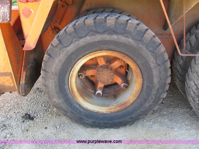 image for item I4160 1982 Koehring 424 rubber tire excavator