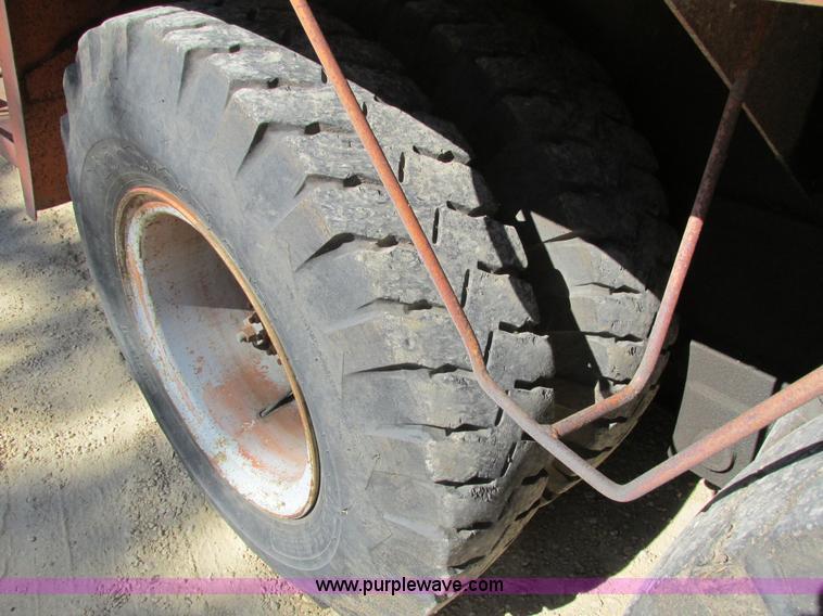 image for item I4160 1982 Koehring 424 rubber tire excavator