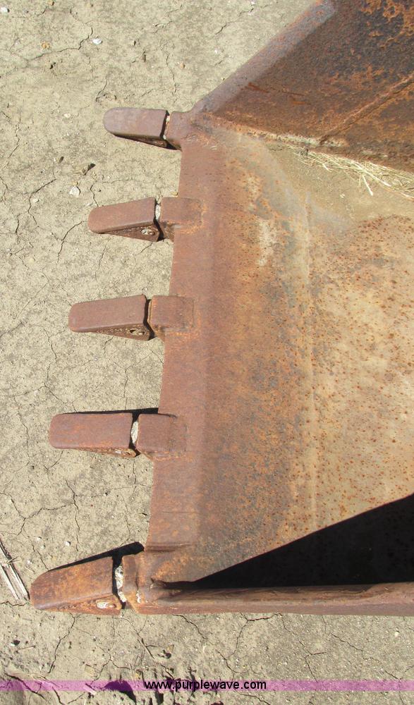 image for item I4160 1982 Koehring 424 rubber tire excavator