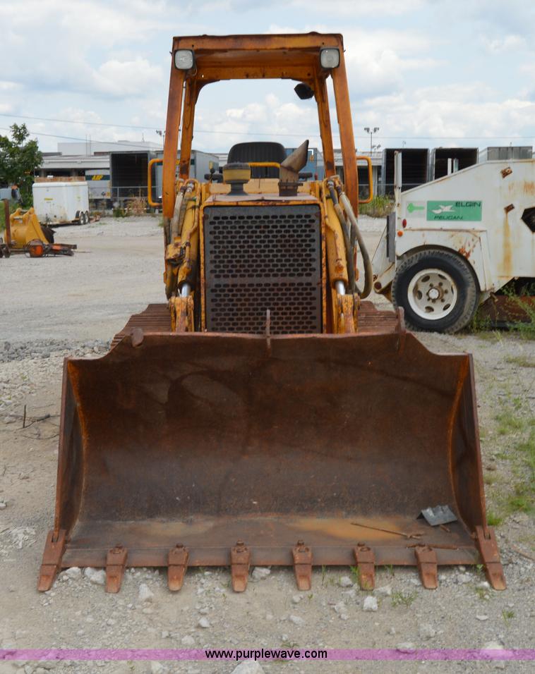 image for item I4611 1989 John Deere 455G track loader