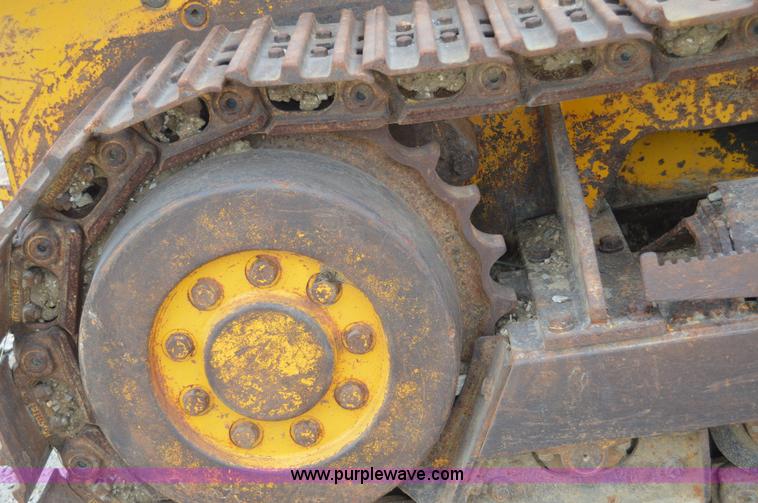 image for item I4611 1989 John Deere 455G track loader