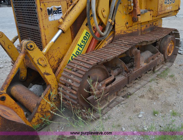image for item I4611 1989 John Deere 455G track loader