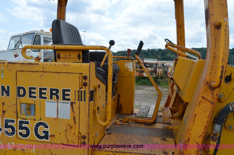 image for item I4611 1989 John Deere 455G track loader