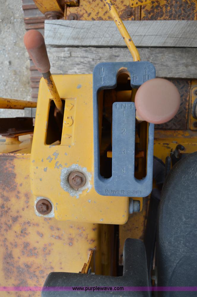 image for item I4611 1989 John Deere 455G track loader