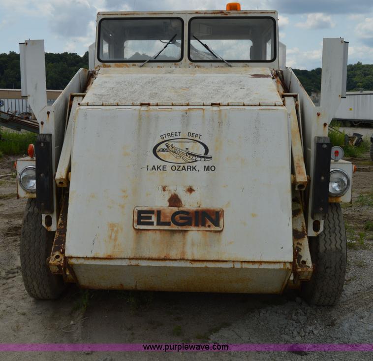 image for item I4612 Elgin Pelican street sweeper