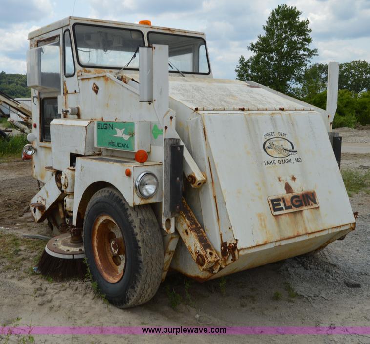 image for item I4612 Elgin Pelican street sweeper