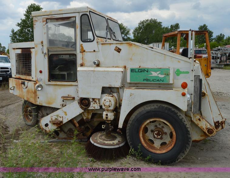 image for item I4612 Elgin Pelican street sweeper