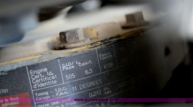 image for item I4614 1994 Ford F800 service truck with crane