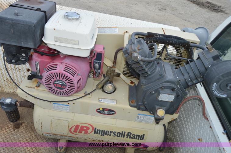 image for item I4614 1994 Ford F800 service truck with crane