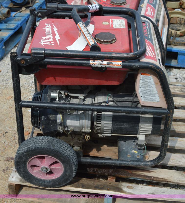 image for item I4620 Milwaukee 7,000 watt generator