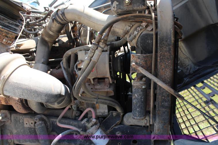 image for item J1129 1988 Ford LTL9000 semi truck