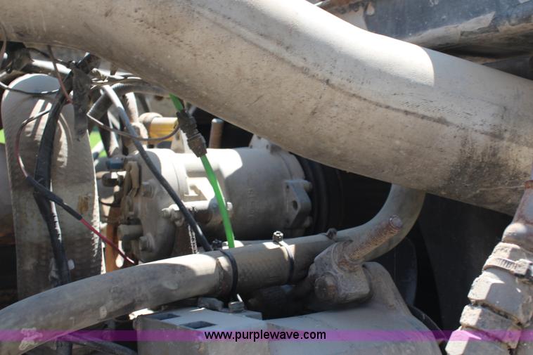 image for item J1129 1988 Ford LTL9000 semi truck