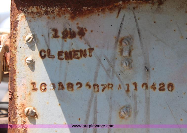 image for item J1152 1994 Clement end dump trailer