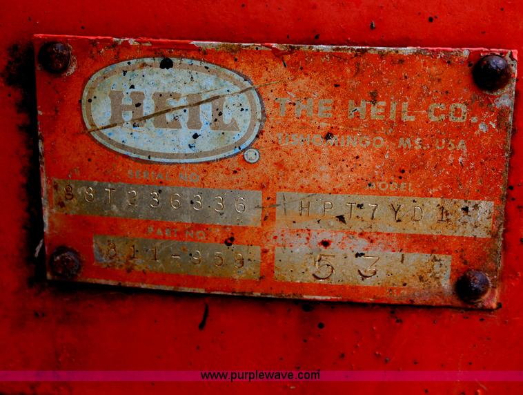 image for item J1160 1992 International 7100 dump truck