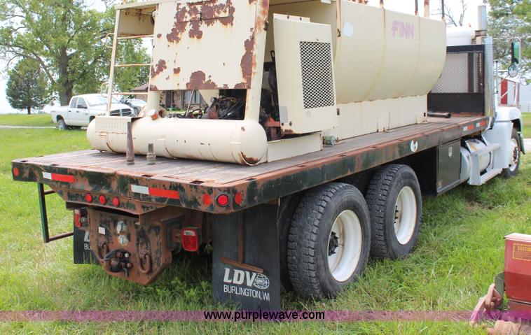 image for item J1181 1995 Freightliner FLD flatbed truck