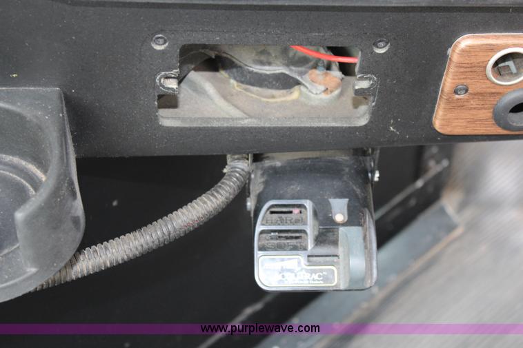 image for item J1181 1995 Freightliner FLD flatbed truck