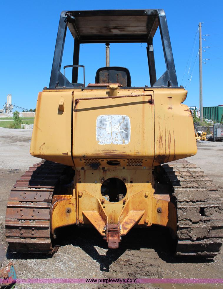 image for item J1200 1997 John Deere 750 dozer