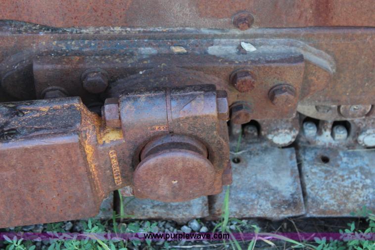 image for item J1200 1997 John Deere 750 dozer