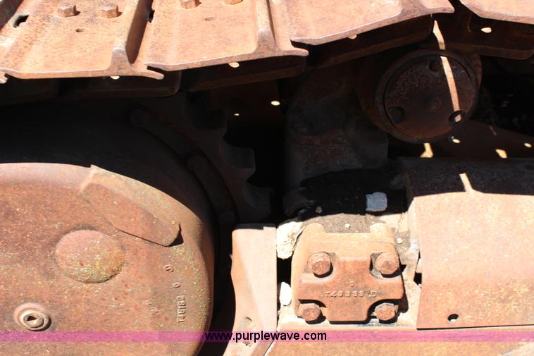 image for item J1200 1997 John Deere 750 dozer