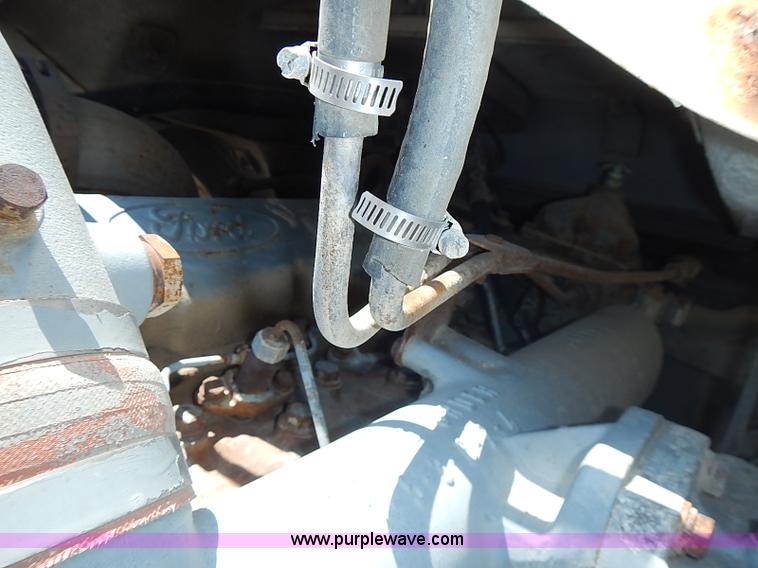 image for item J1203 1986 Ford CF6000 service truck