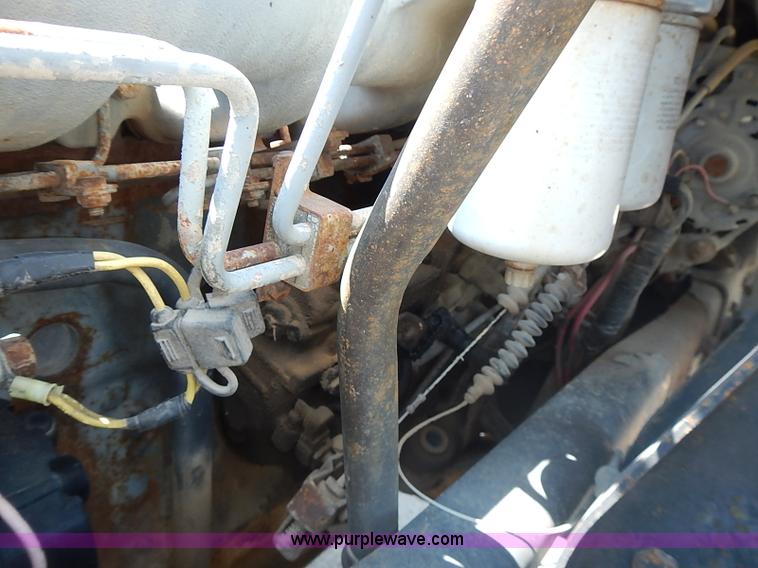 image for item J1203 1986 Ford CF6000 service truck