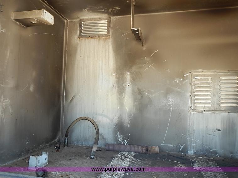 image for item J1203 1986 Ford CF6000 service truck