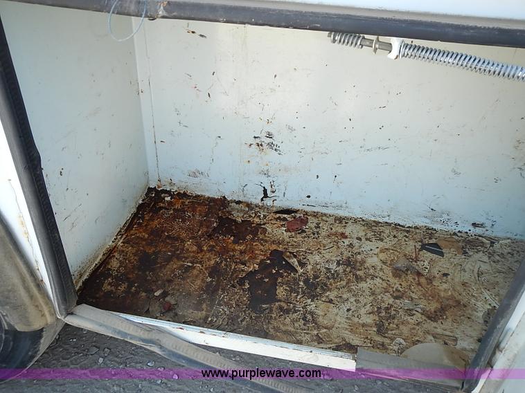 image for item J1203 1986 Ford CF6000 service truck