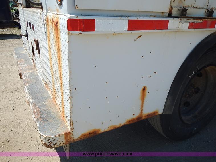 image for item J1203 1986 Ford CF6000 service truck