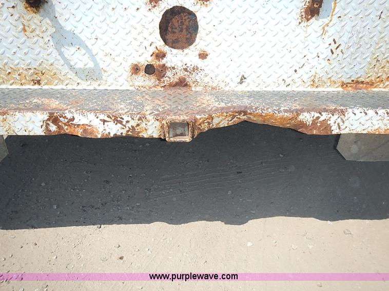 image for item J1203 1986 Ford CF6000 service truck