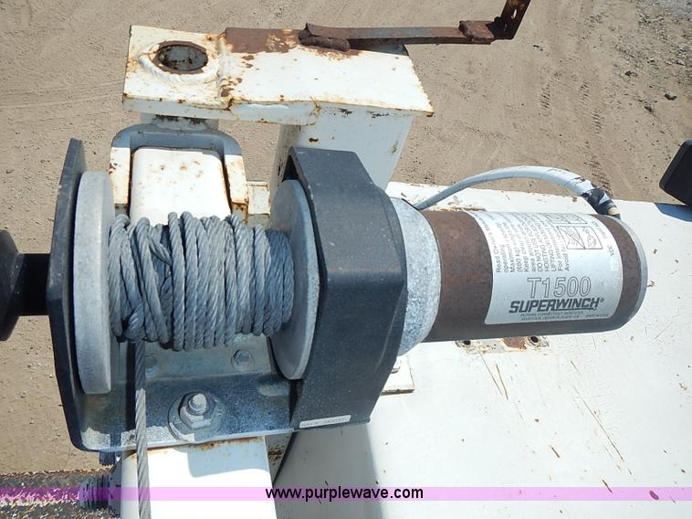 image for item J1203 1986 Ford CF6000 service truck