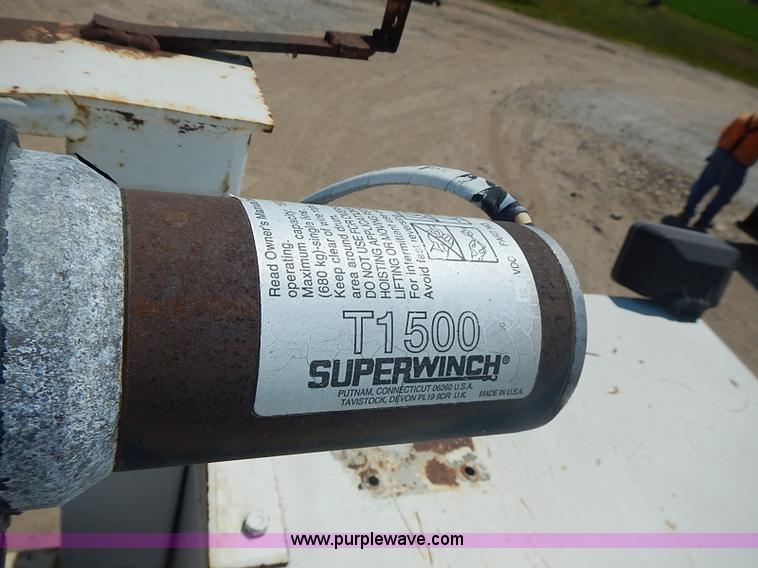 image for item J1203 1986 Ford CF6000 service truck